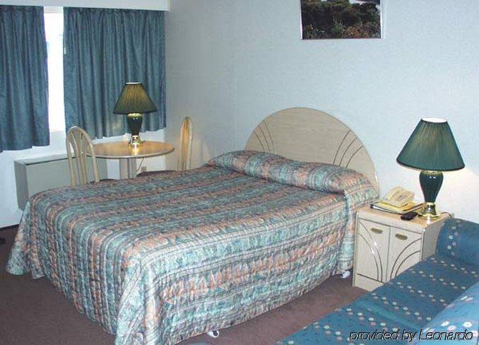 Houston Motor Inn Room photo